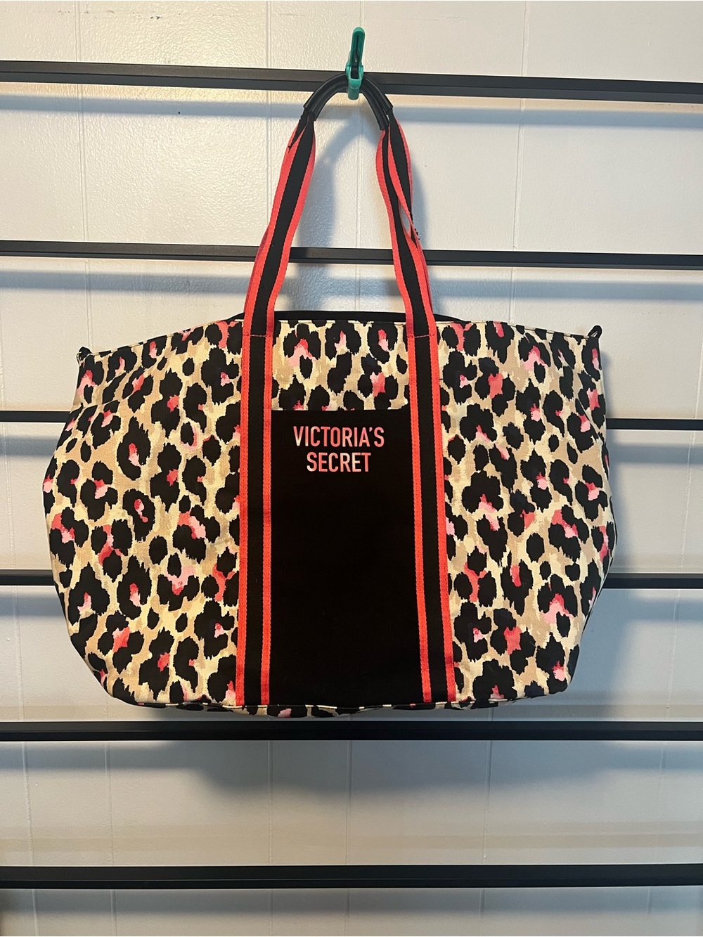 Victorias Secret Large Pink Leopard Overnight Duffle Weekender Travel Tote Bag